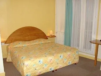 De Paris Et Des Voyageurs Hotel 2*